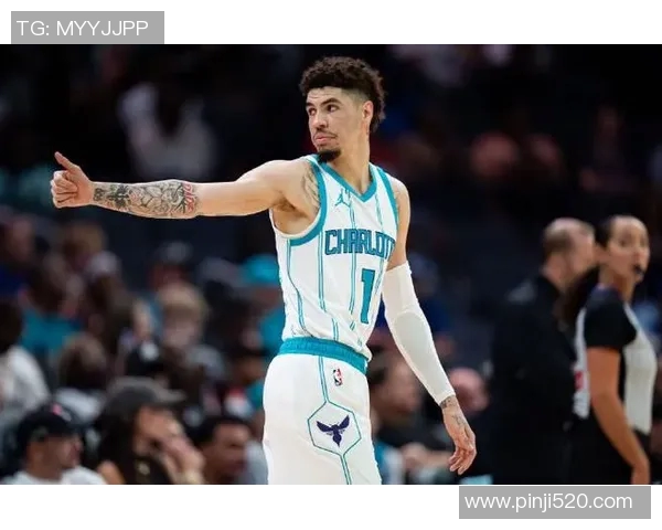 尼克斯与黄蜂激战正酣2018年12月15日精彩回顾与赛后分析