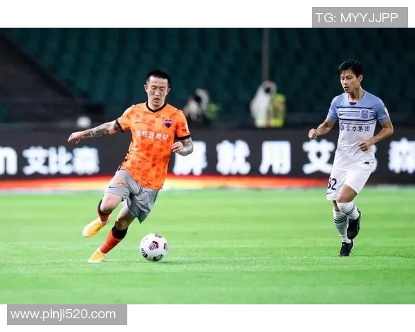 广州富力迎战深圳队全力争胜展现主场优势与球队实力对决