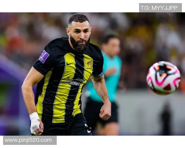 本泽马重返赛场展现王者风范助力球队再创辉煌