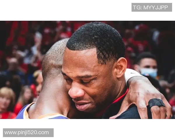 活塞队惨遭28连败创历史主帅辞职球员泪洒更衣室感人场面引发热议