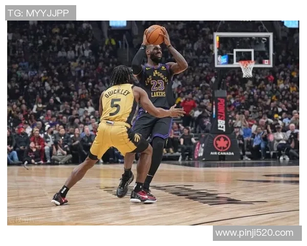 猛龙与湖人精彩对决图集回顾球迷热情瞬间定格 猛龙与湖人精彩对决图集回顾球迷热情瞬间定格