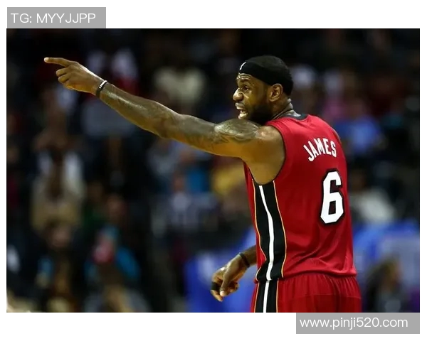 热火与山猫激战27回合球迷热情高涨赛场气氛火爆