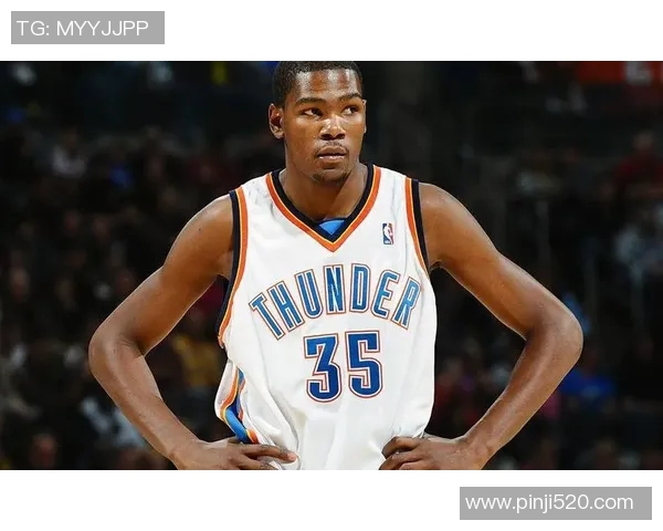 贾雷斯沃克的篮球之路：从新星崛起到未来巨星的成长历程