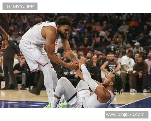 雷霆与尼克斯2021赛季对决回顾精彩瞬间与球员表现分析